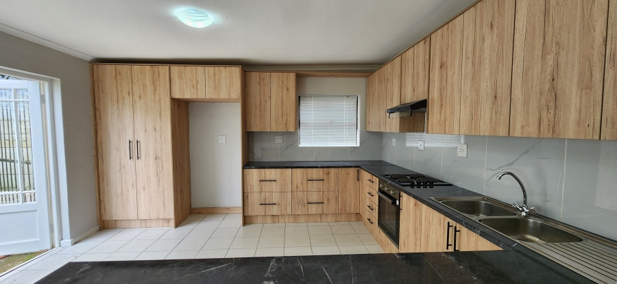 3 Bedroom Property for Sale in Parklands Western Cape